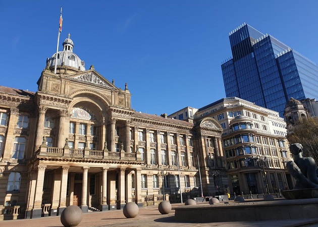 Birmingham Council House from behind the floozie statue